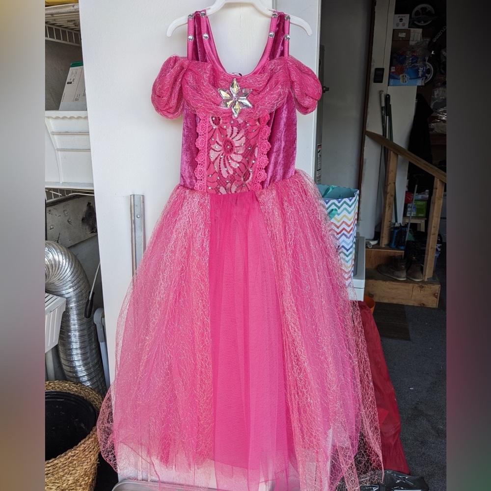 Girls princess dress-like new